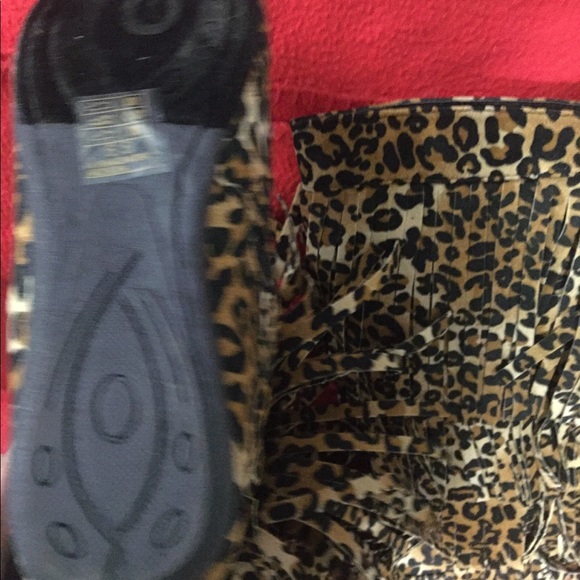 5.5 available. Leopard print fringe tall boots. - Picture 7 of 9